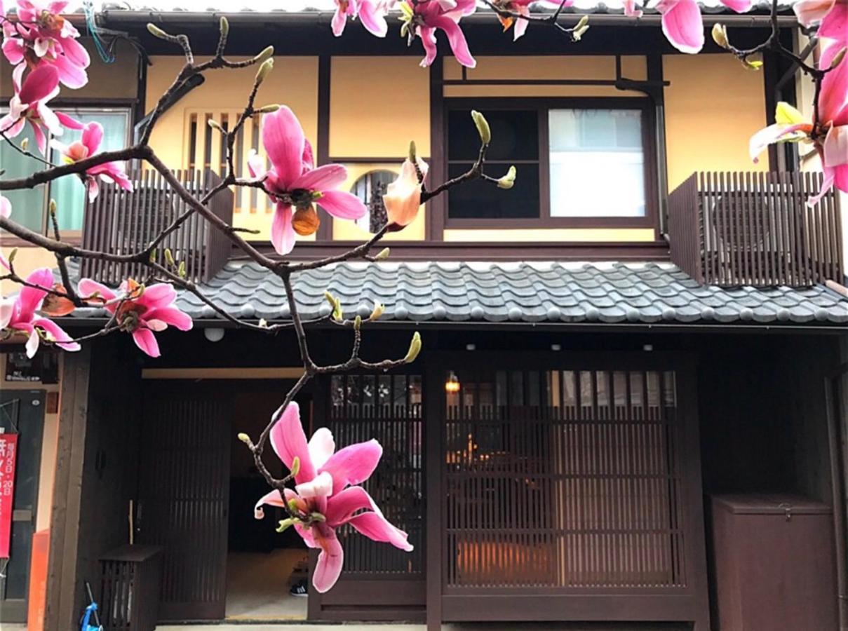 京町家の宿 三石 Kjóto Exteriér fotografie